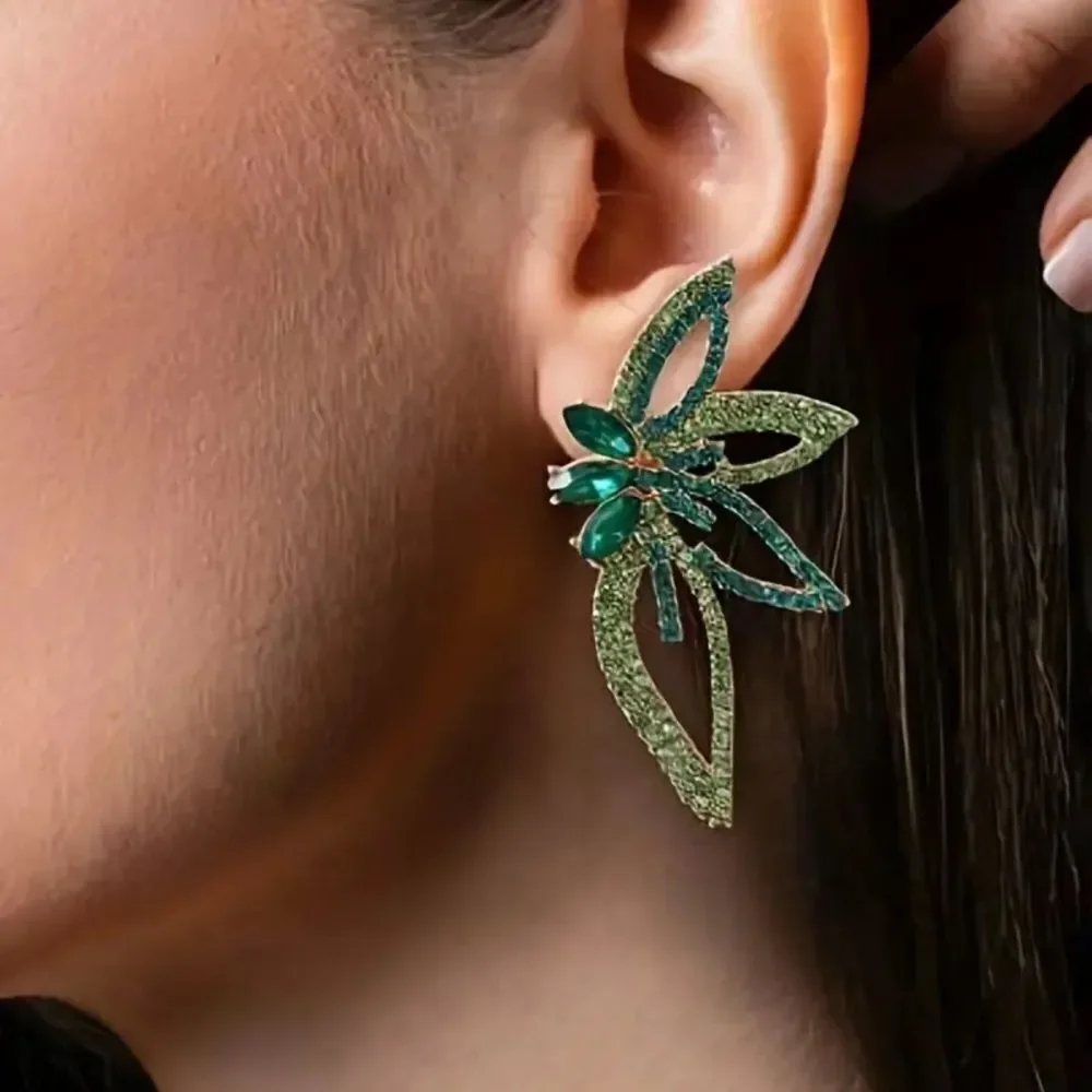 Green Leaf Earrings A1446